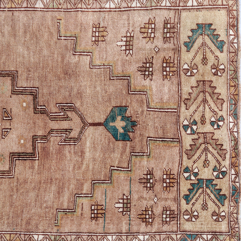 Z1005 Handwoven Vintage Rug 2'10 x 7’10