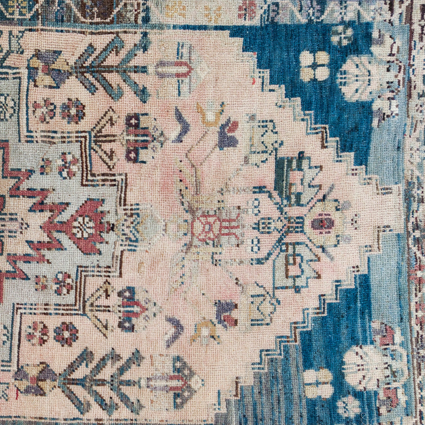Z1007 Handwoven Vintage Rug 3’2 x 8