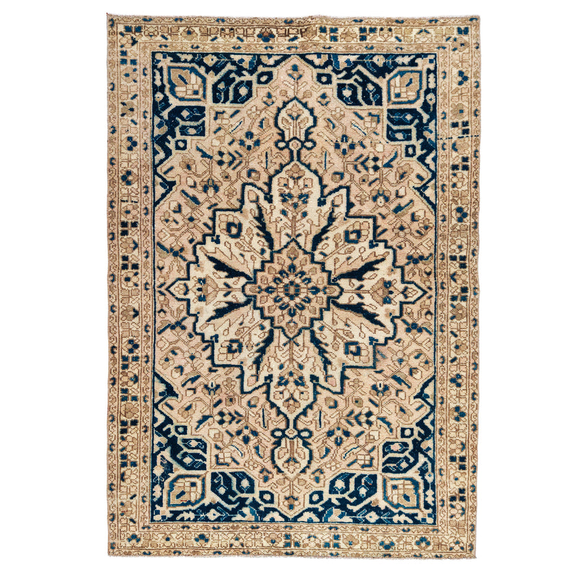 Z1011 Handwoven Vintage Rug 4'3 x 6’5