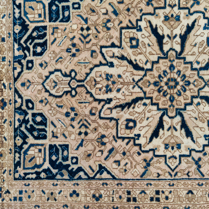 Z1011 Handwoven Vintage Rug 4'3 x 6’5