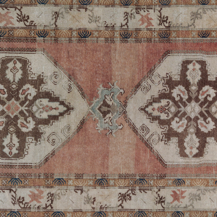 Z1018 Handwoven Vintage Rug 3'3 x 10’4
