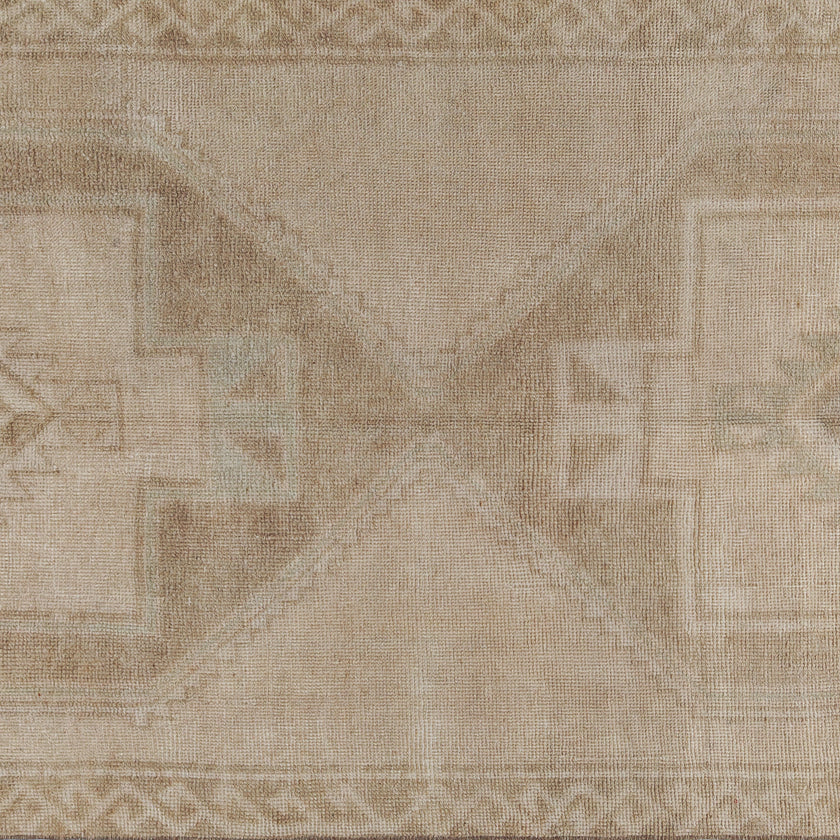 Z1023 Handwoven Vintage Rug 3'9 x 13’4