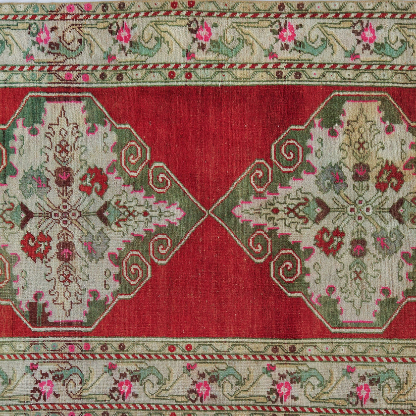 Z1026 Handwoven Vintage Rug 3’4 x 10’9