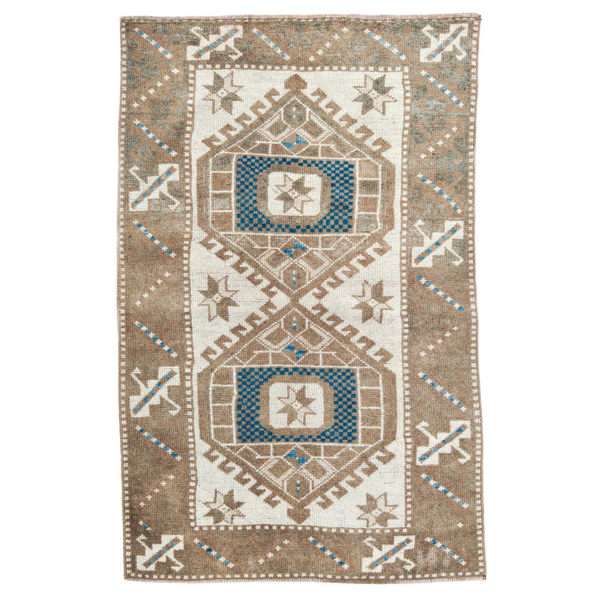 Z1027 Handwoven Vintage Rug 2’9 x 4’5