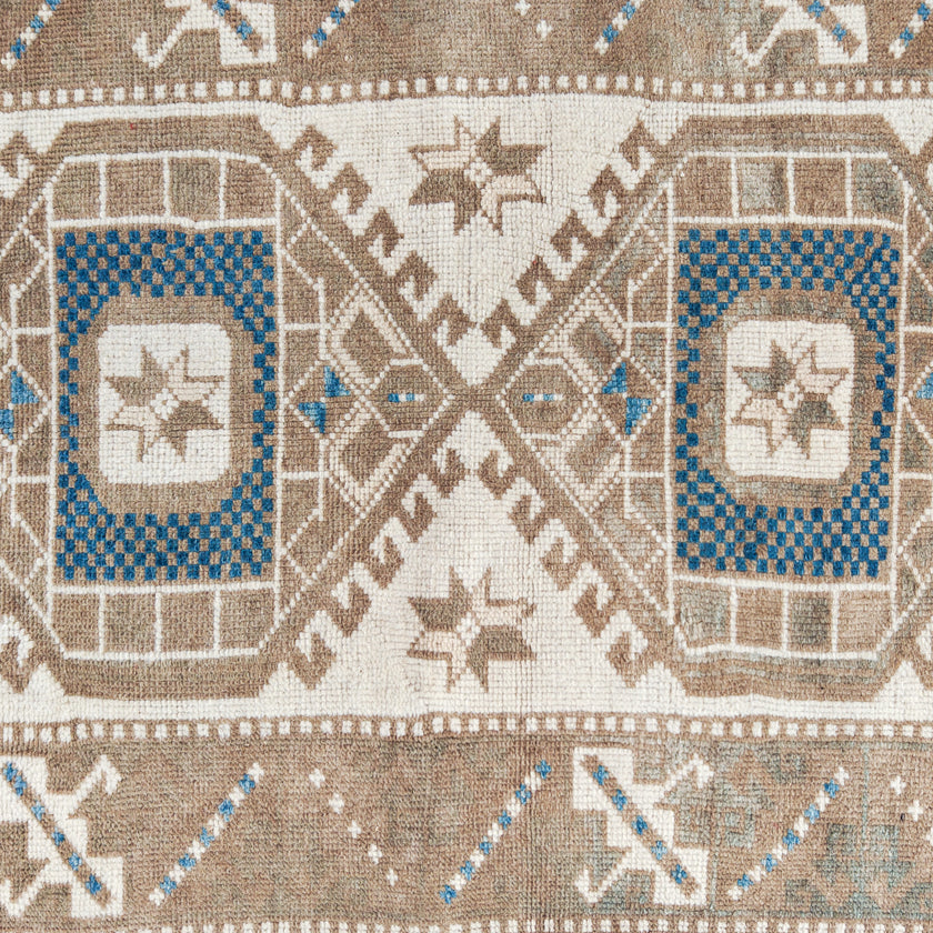 Z1027 Handwoven Vintage Rug 2’9 x 4’5