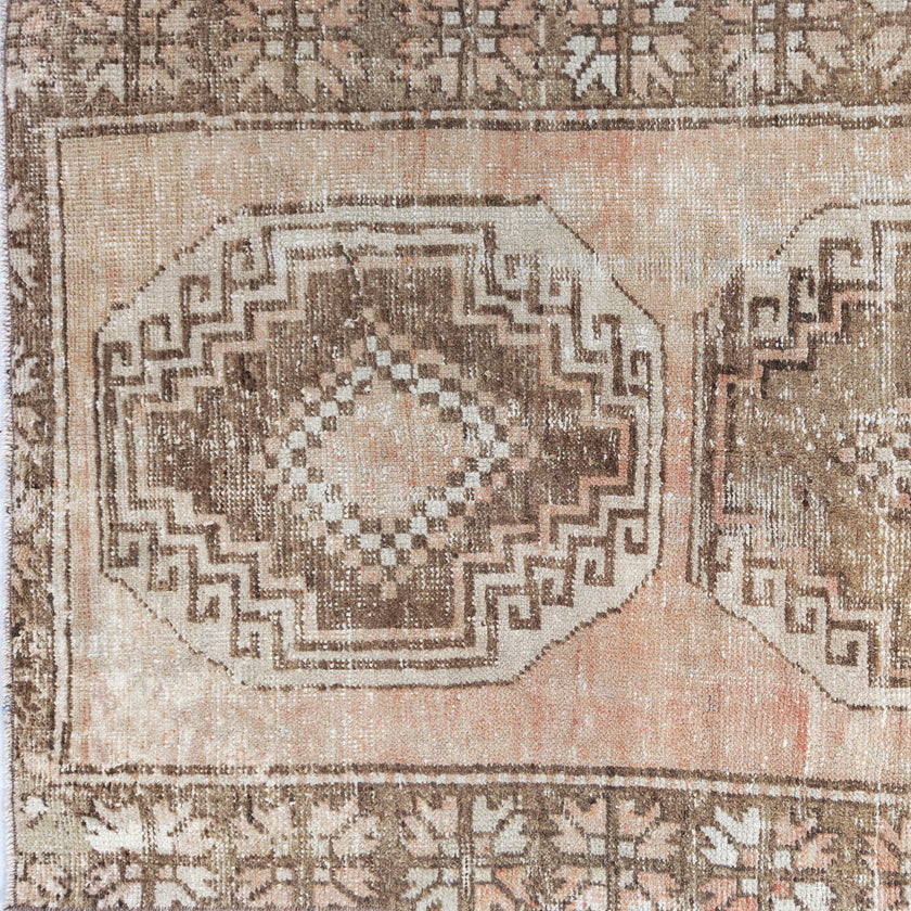 Z1037 Handwoven Vintage Rug 3’2 x 4’9