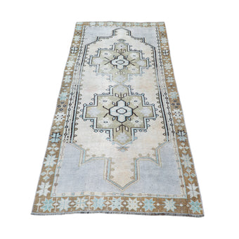 Z103 Handwoven Vintage Rug 3’2 x 7’2