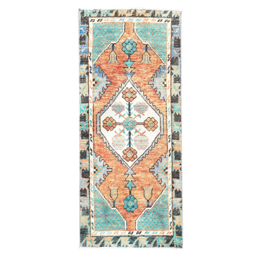 Z1042 Handwoven Vintage Rug 2’3 x 5’2