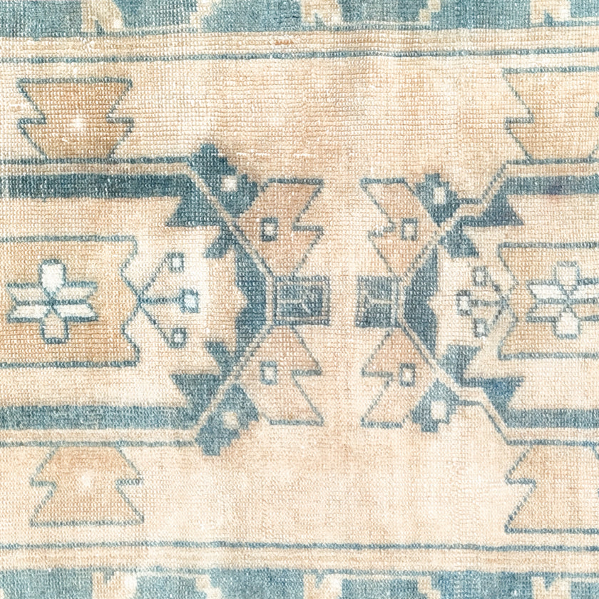 Z1047 Handwoven Vintage Rug 2 x 4’2