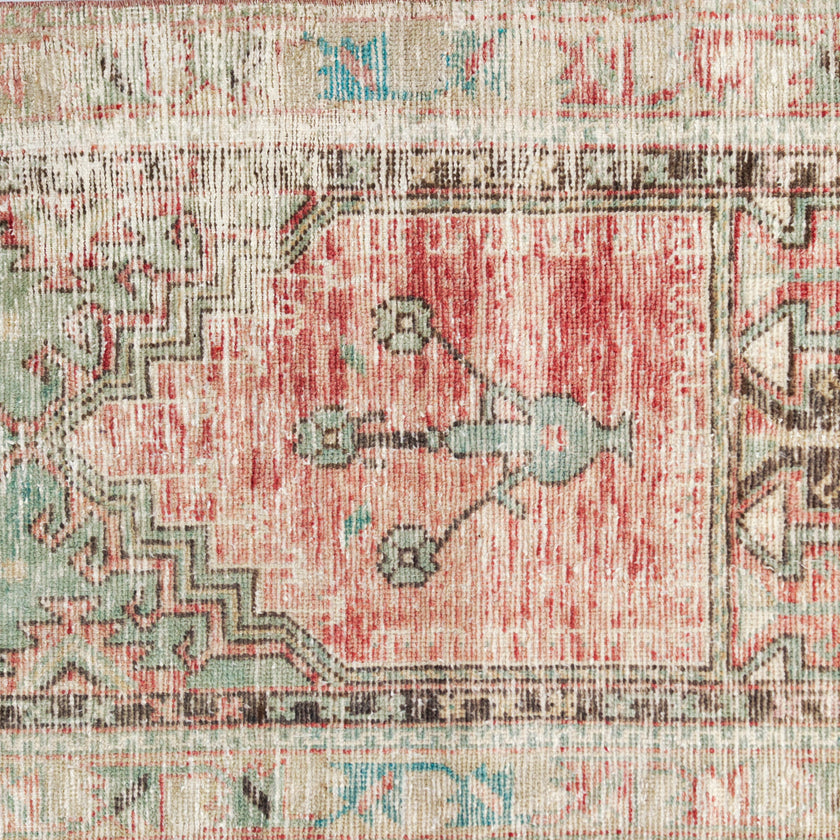 Z1054 Handwoven Vintage Rug 2’6 x 5’2