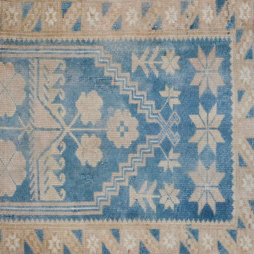 Z1057 Handwoven Vintage Rug 1’11 x 3’5