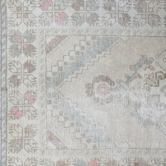 Z105 Handwoven Vintage Rug 2’10 x 9’2
