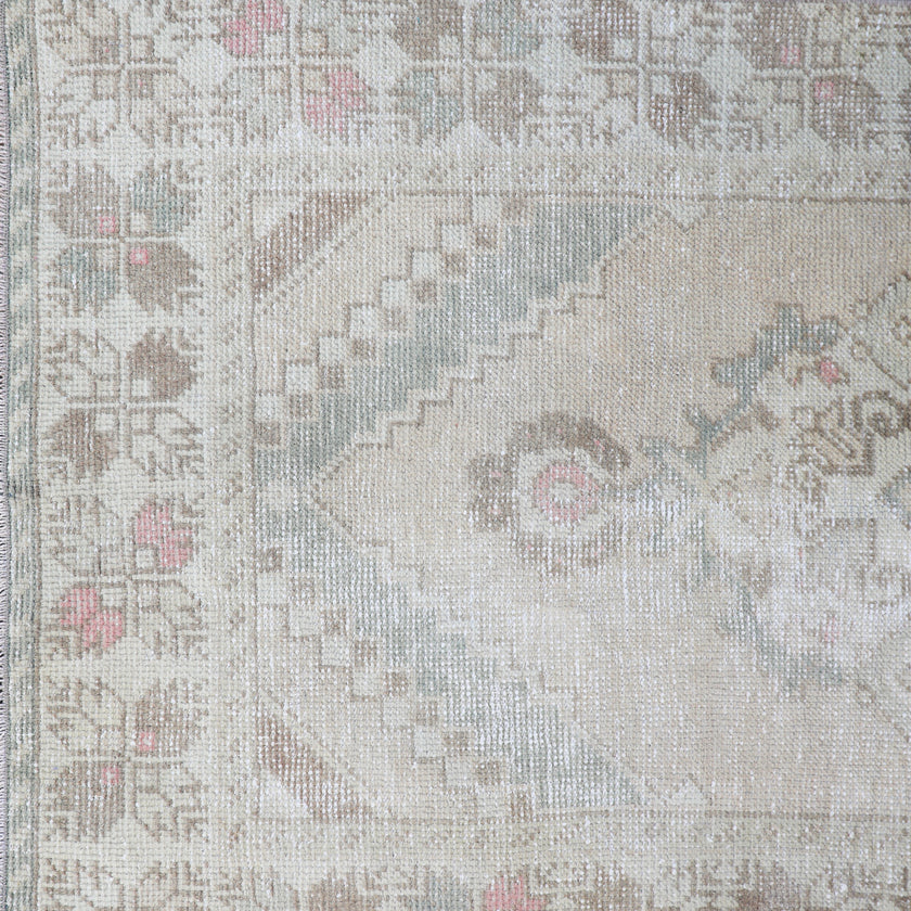 Z105 Handwoven Vintage Rug 2’10 x 9’2