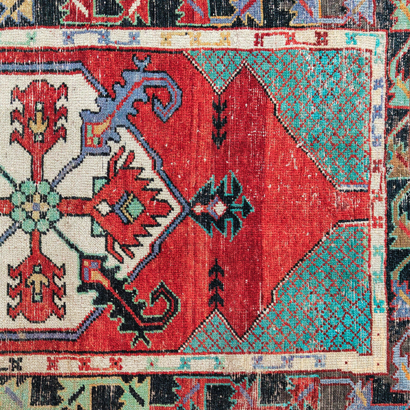 Z1061 Handwoven Vintage Rug 2’5 x 4’8