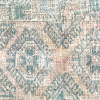 Z1064 Handwoven Vintage Rug 2 x 3’4