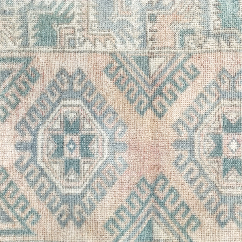 Z1064 Handwoven Vintage Rug 2 x 3’4