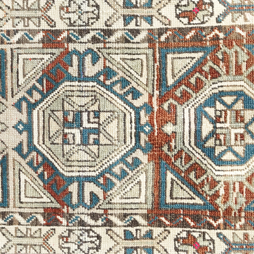 Z1067 Handwoven Vintage Rug 1’9 x 4