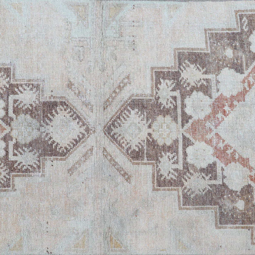 Z106 Handwoven Vintage Rug 2'11 x 9’1