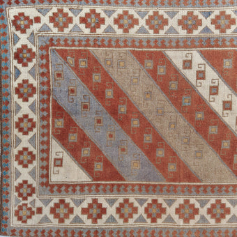 Z1077 Handwoven Vintage Rug 3’6 x 5’3