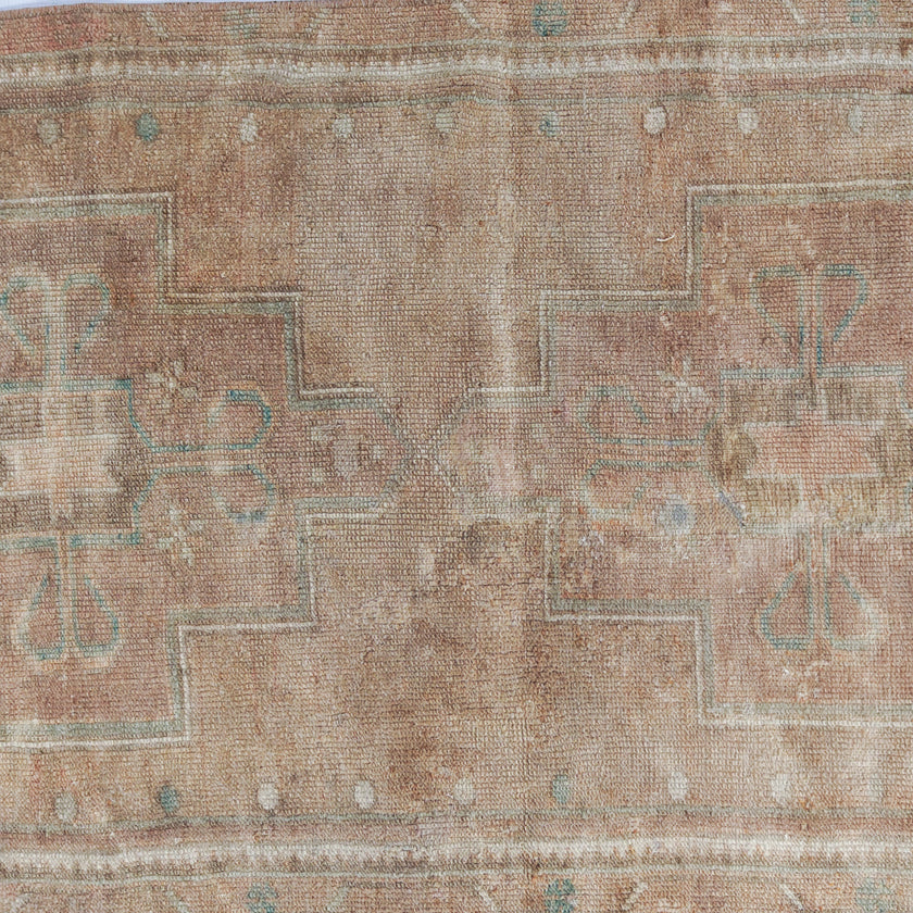 Z1091 Handwoven Vintage Rug 2’8 x 7’5