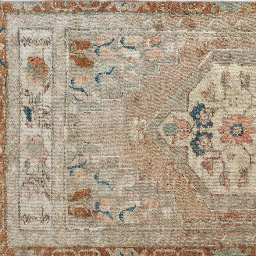 Z1096 Handwoven Vintage Rug 2’9 x 7’10
