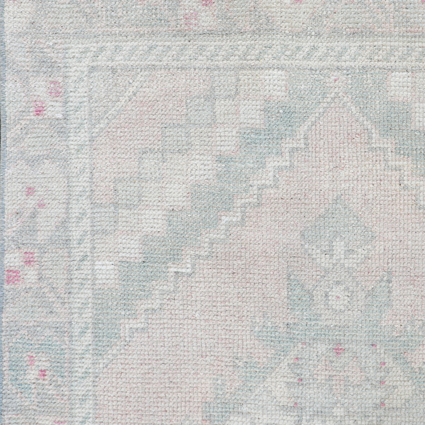 Z117 Handwoven Vintage Rug 3 x 9