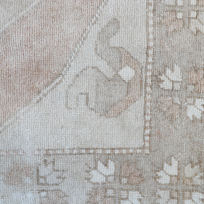 Z121 Handwoven Vintage Rug 4x 9’8