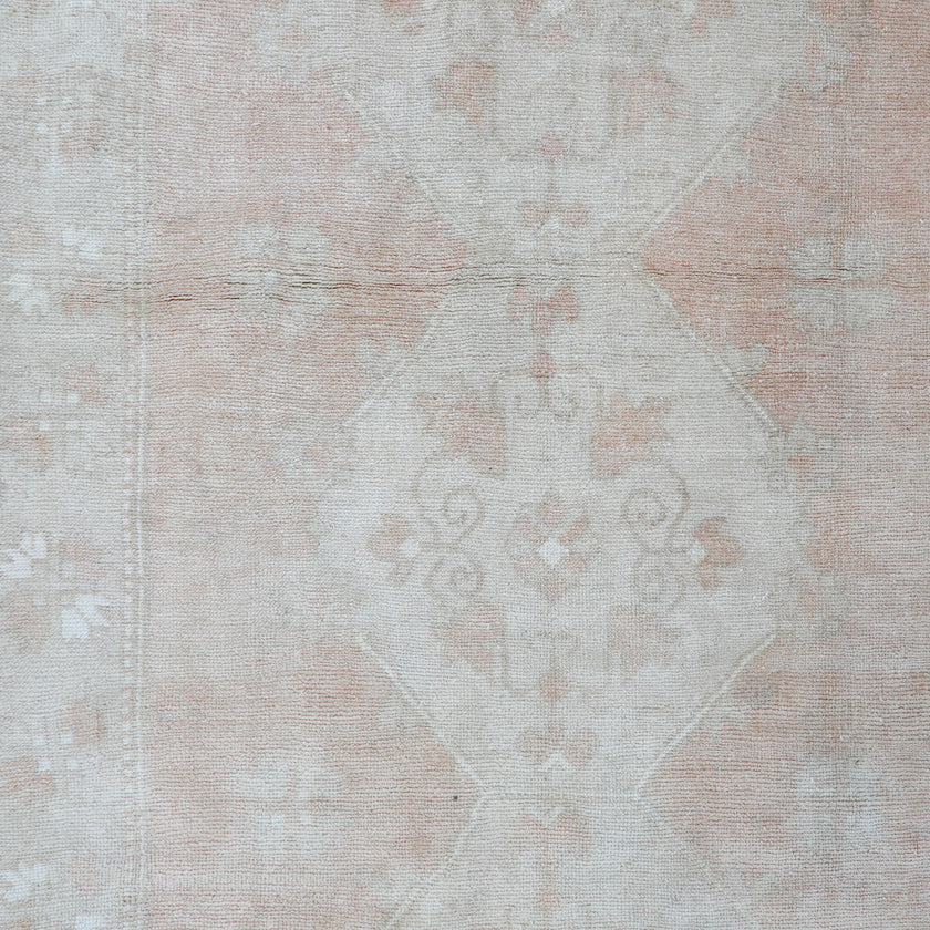 Z121 Handwoven Vintage Rug 4x 9’8