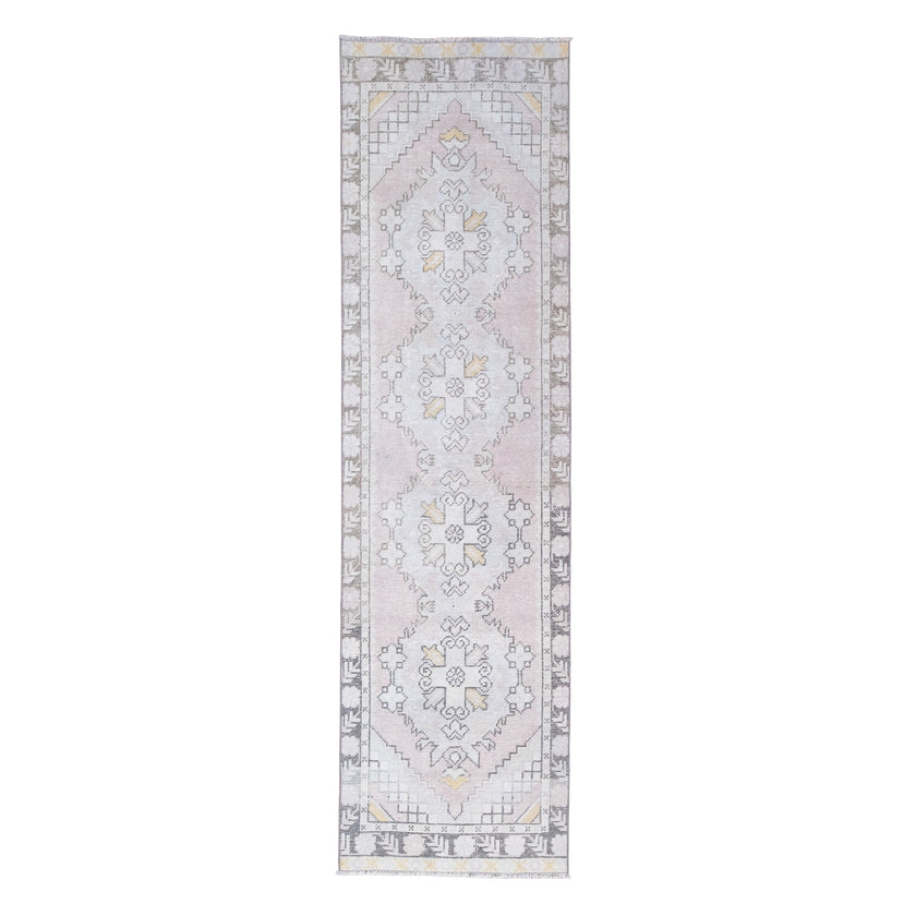 Z122 Handwoven Vintage Rug 2'9 x 9’8