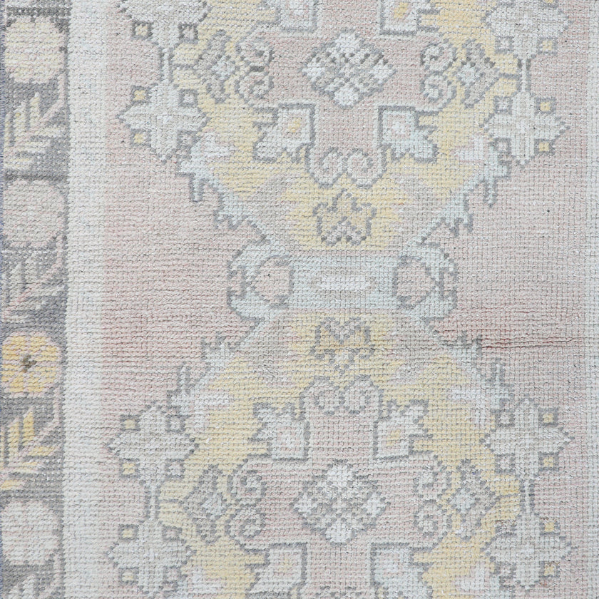 Z127 Handwoven Vintage Rug 2'10 x 9’9