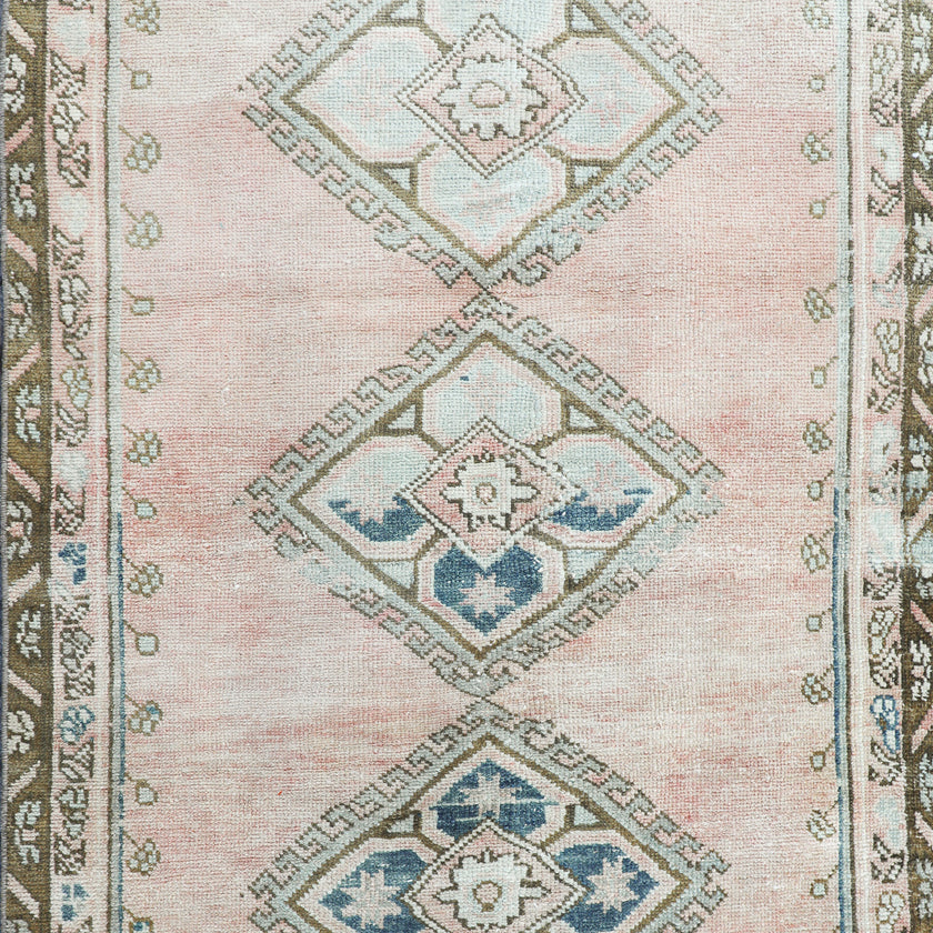 Z128 Handwoven Vintage Rug 2'10 x 8’10