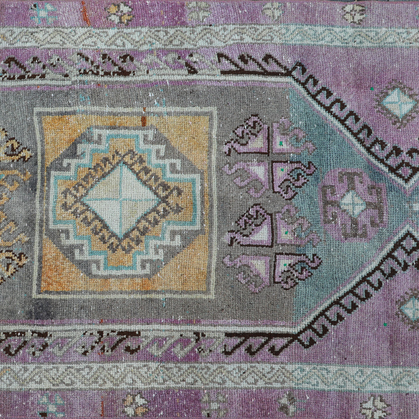 Z129 Handwoven Vintage Rug 3x10’5