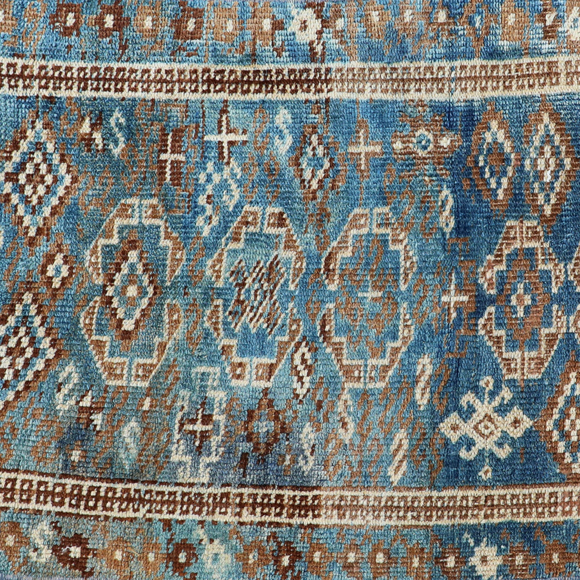 Z130 Handwoven Vintage Rug 2'3x6’8