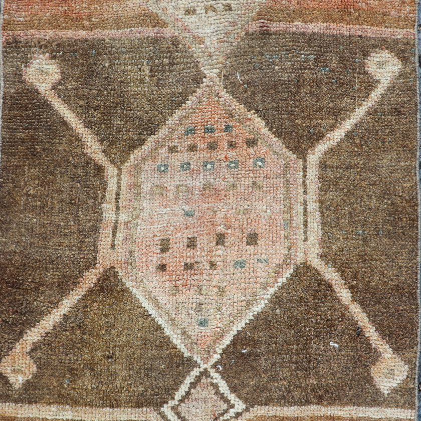 Z131 Handwoven Vintage Rug 2’4x9’9