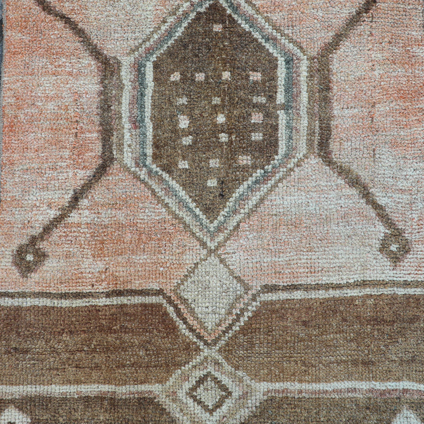 Z131 Handwoven Vintage Rug 2’4x9’9