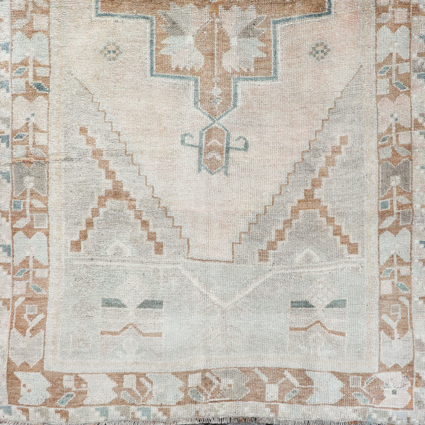 Z139 Handwoven Vintage Rug 3'2 x 6’1