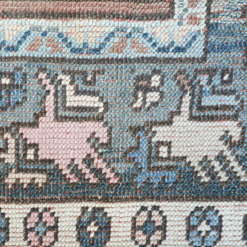 Z140 Handwoven Vintage Rug 4’3 x 8’1