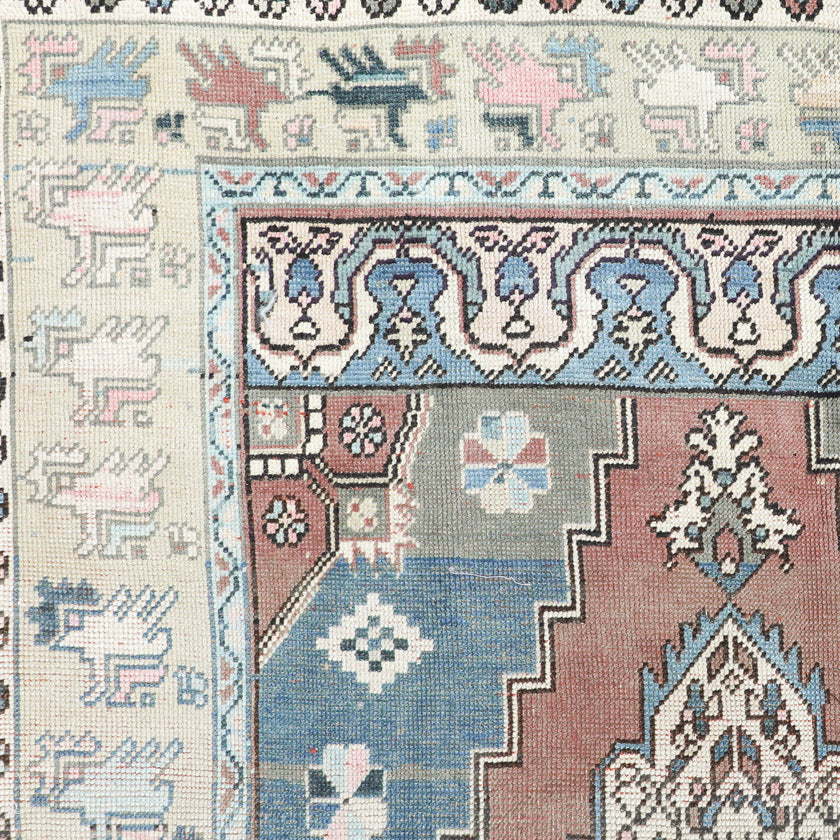 Z140 Handwoven Vintage Rug 4’3 x 8’1