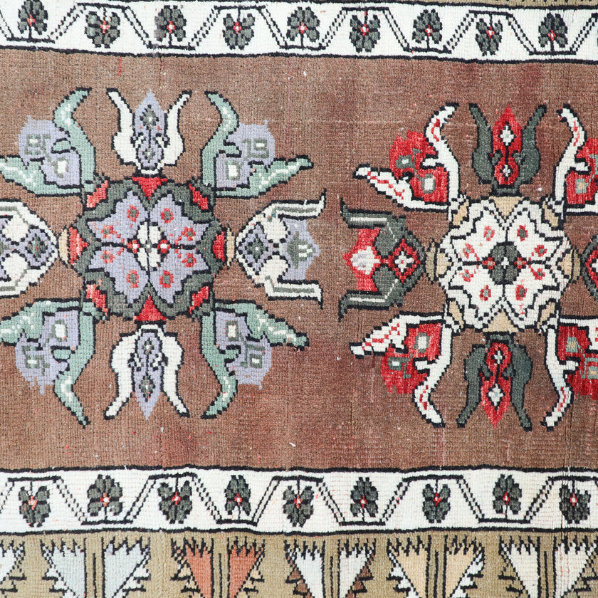 Z141 Handwoven Vintage Rug 2’7 x 5’4