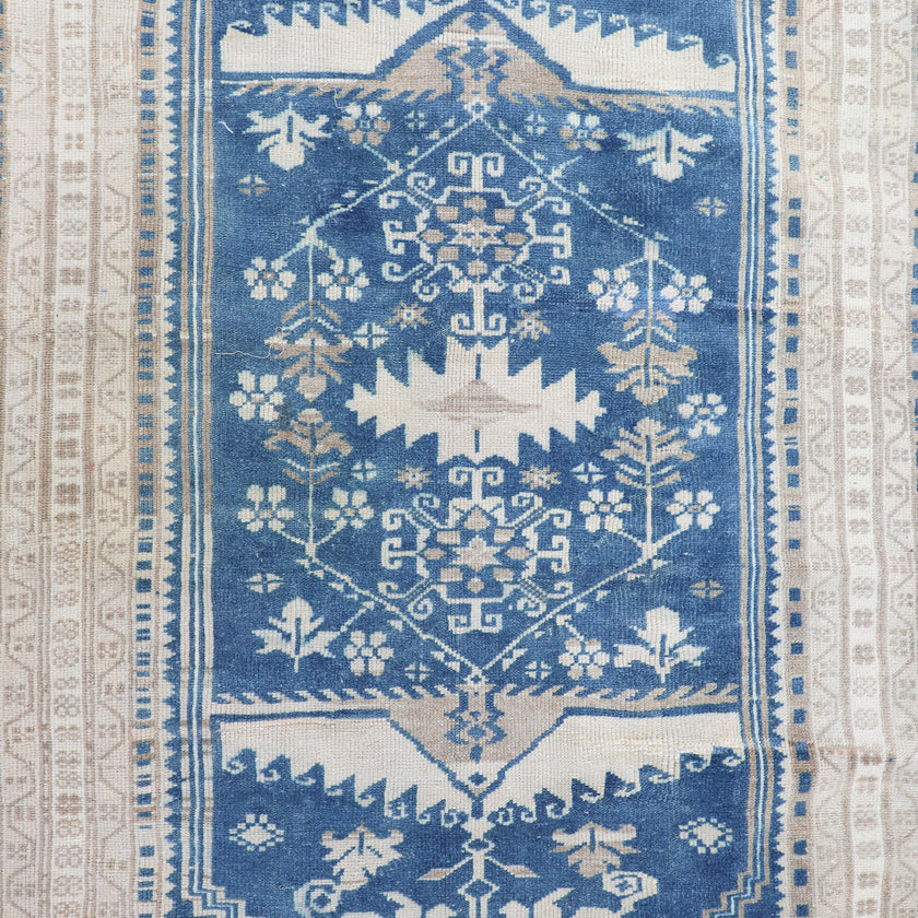 Z147 Handwoven Vintage Rug 3'6 x 6’9