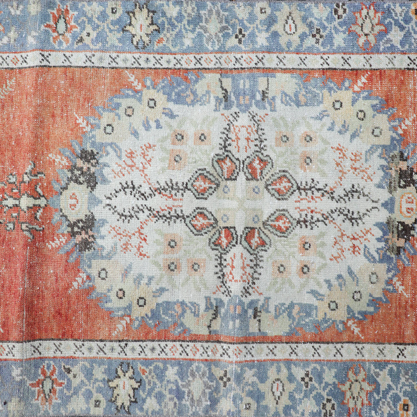Z151 Handwoven Vintage Rug 2’10 x 5’11