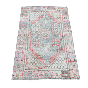 Z152 Handwoven Vintage Rug 2’6 x 3’9