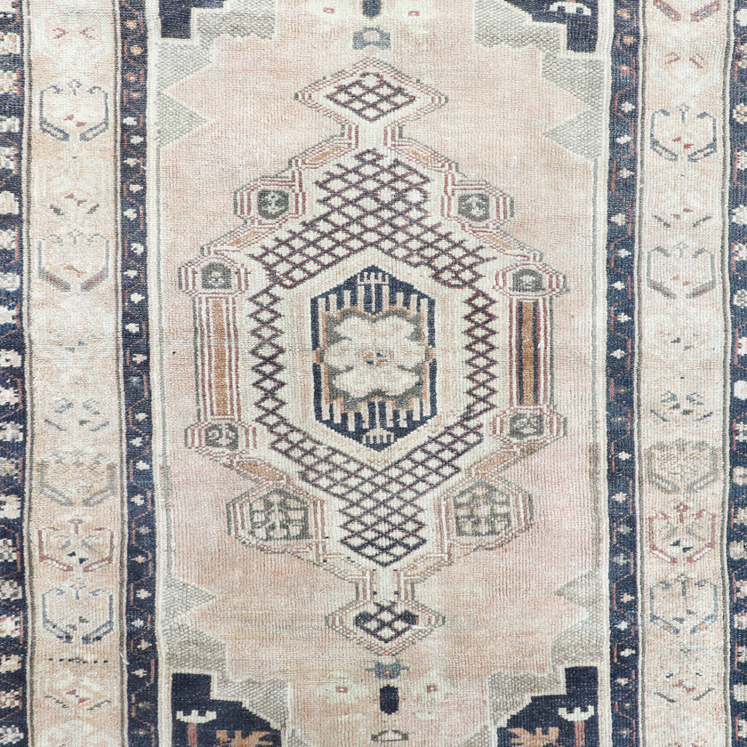 Z155 Handwoven Vintage Rug 3’5 x 5’7