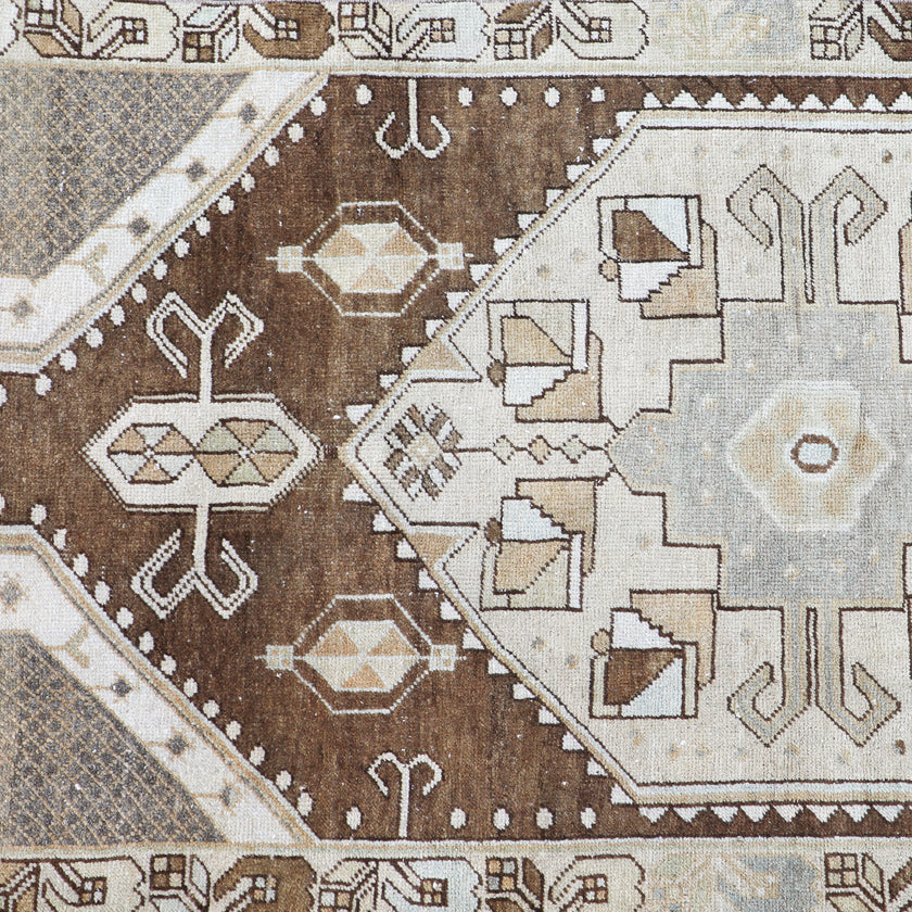 Z157 Handwoven Vintage Rug 3'2 x 6’11