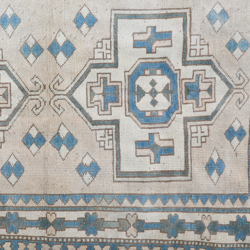 Z163 Handwoven Vintage Rug 3'11 x 6’7