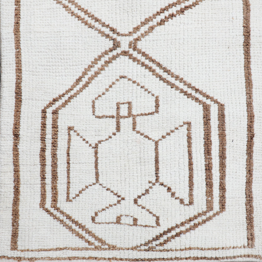 Z165 Handwoven Vintage Rug 2'10 x 10’6