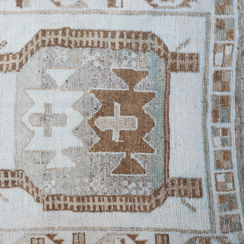 Z168 Handwoven Vintage Rug 3’9 x 10’3
