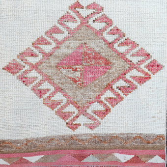 Z171 Handwoven Vintage Rug 2'9 x 11’8