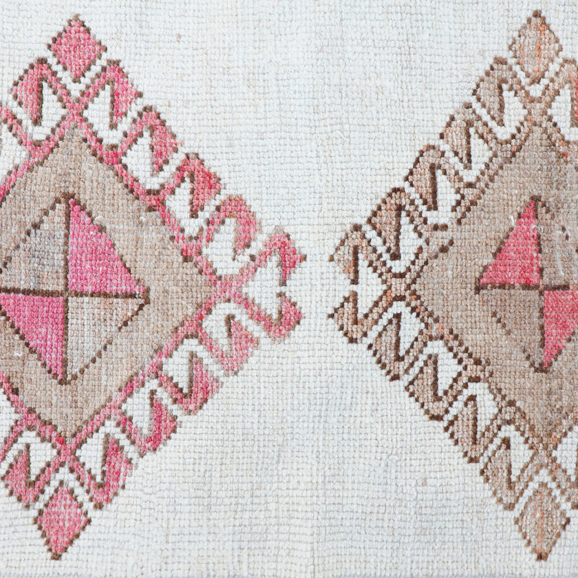 Z171 Handwoven Vintage Rug 2'9 x 11’8