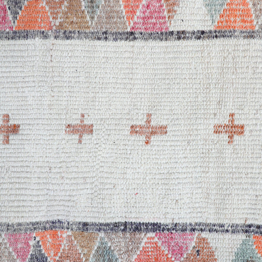 Z174 Handwoven Vintage Rug 2’7 x 9’9